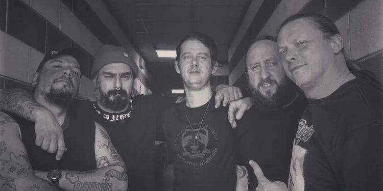 Musica, i Septem live a Massa e poi in Albania