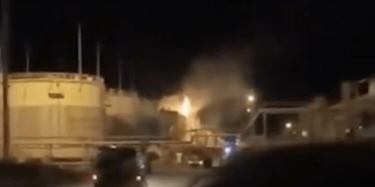 Attacco ucraino su una raffineria nella regione russa di Krasnodar