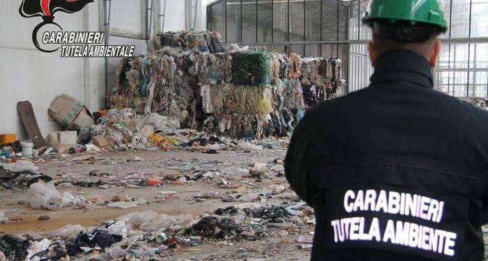 Traffico di rifiuti pericolosi in Sardegna, 15 indagati