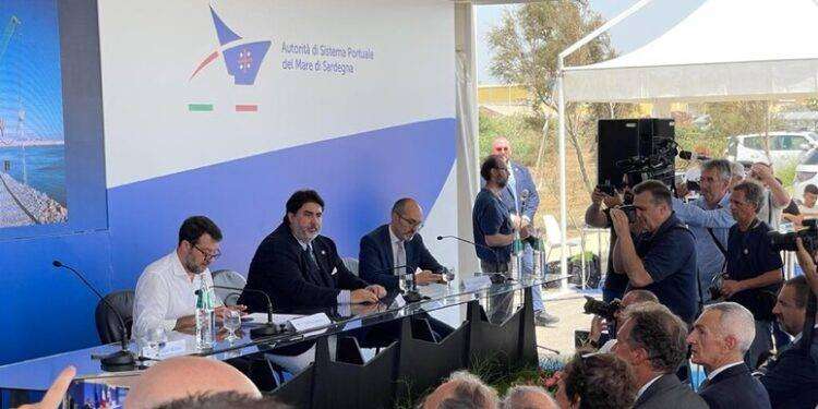 Salvini scarica Solinas: ‘il candidato per le regionali lo decidono i sardi’