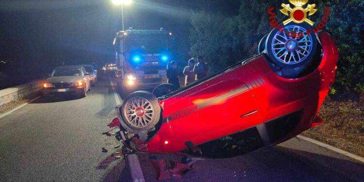 Due gravi incidenti nella notte a Siniscola, 7 turisti feriti