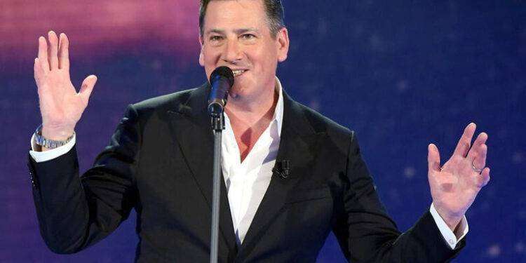 Tony Hadley portato d’urgenza in ospedale prima di un concerto in Irlanda del Nord
