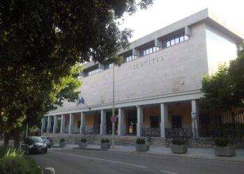 Olbia, separazione tra due donne. Popolo della famiglia: “gravissimo l’ affidamento del bimbo alla madre non biologica”