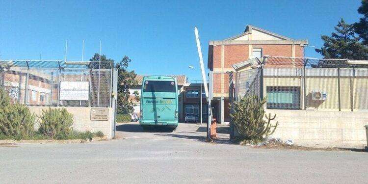 Migranti, 32 posti in più in centro rimpatri della Sardegna: ecco la soluzione del Governo Meloni