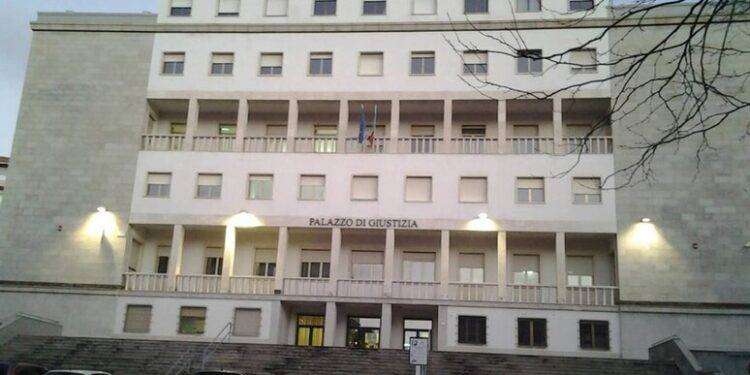 Bimbo morto in piscina, pm chiede condanna proprietari hotel