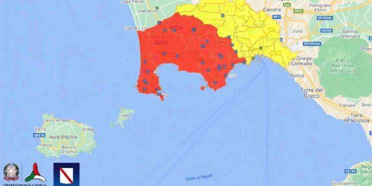 Campi Flegrei, nella zona rossa del bradisismo il 20% delle abitazioni è abusivo