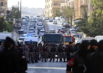 Genocidio a Gaza, assaltata ambasciata israeliana ad Amman in Giordania