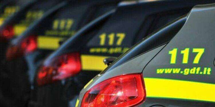 Droga: riciclavano e inviavano in Cina denaro, 33 arresti