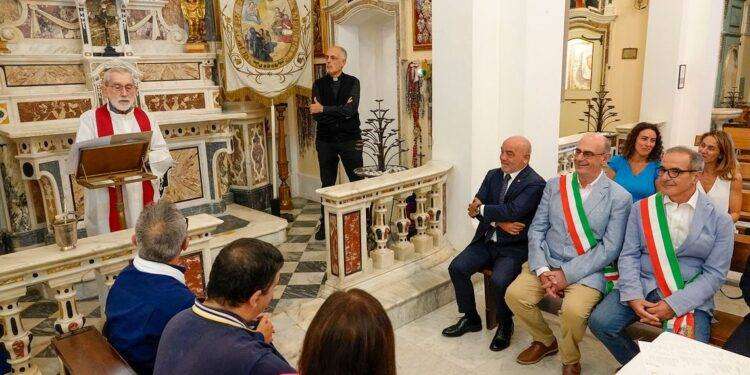 Turismo, inaugurato il Cammino di Sant’Efisio. Assessore Chessa: “Da Cagliari a Nora sulle orme del martire protettore della Sardegna”