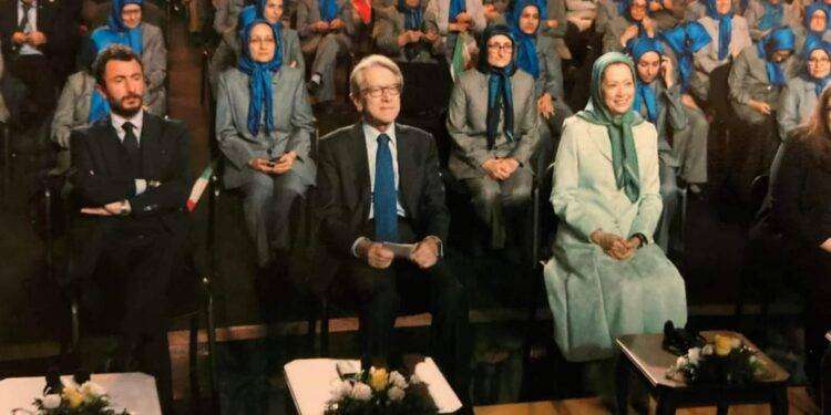 Iran, arrestato 19 terroristi del Mek: il movimento che in Italia viene sostenuto da Fratelli d’Italia