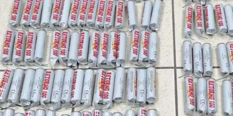 Due quintali di botti illegali sequestrati a Sassari, 3 denunce