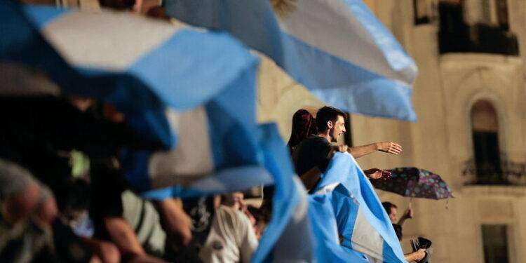 Argentina, proteste contro il mega-decreto di Milei per la deregulation