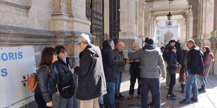 Pericolo abbattimento alberi a Monte Urpinu: protesta contro Truzzu