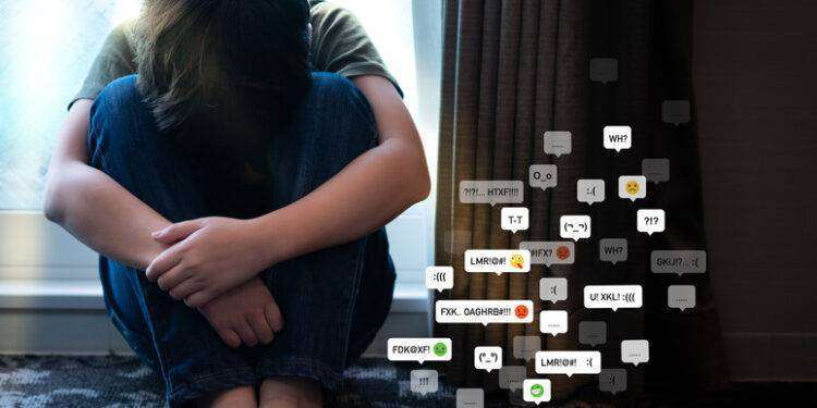 Safer Internet Day, i giovani in rete temono cyberbullismo e revenge porn, il 60% vorrebbe più regole