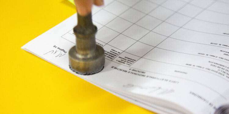 Sardegna, al via lo spoglio delle schede per le regionali