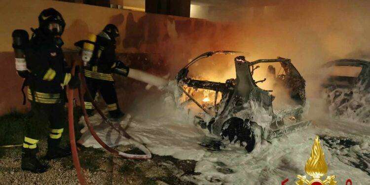Ancora auto in fiamme a Olbia: è allarme sicurezza
