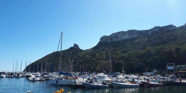 Il cadavere di un anziano ripescato in mare a Cagliari