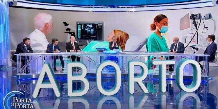 Cpo Rai e Cpo Usigrai: «A Porta a Porta solo uomini a parlare di aborto, intervenga l’azienda»