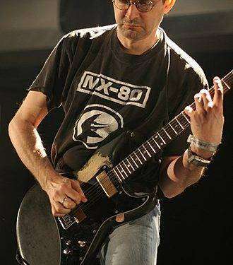 È morto Steve Albini, leggenda alternativa tra i Nirvana e la “dedica” a Mussolini