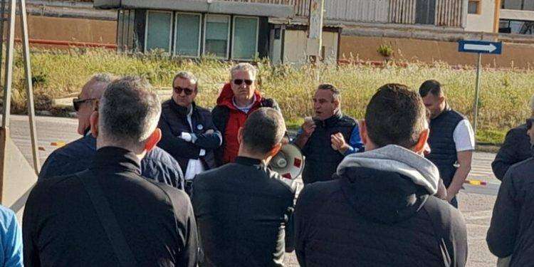 Cig alla Sider Alloys, sciopero e blocco ai cancelli nel Sulcis