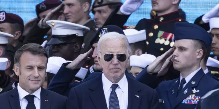 Il “rinc*****nito” Biden paragona Putin a Hitler, ‘dobbiamo fare come in Normandia’