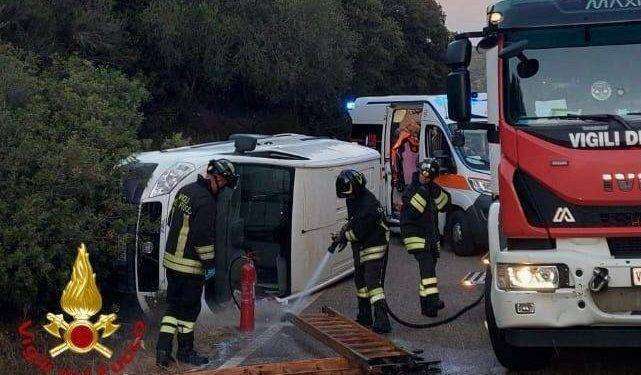 Olbia, perde il controllo dell’auto e si ferma sul fianco: un ferito