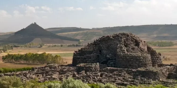 Agrivoltaico con vista su reggia nuragica, ricorso Sardegna