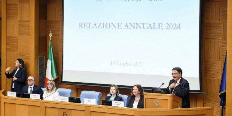 Agcom, Lasorella: «Serve una nuova legge sull’editoria». Costante: «Premiare il giornalismo professionale»