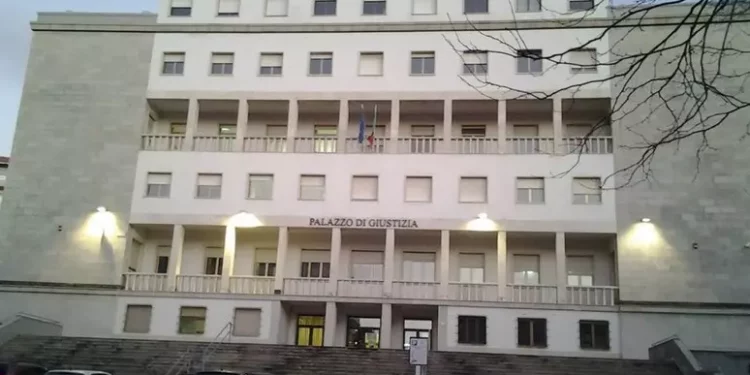 Nuoro, amministratrice di sostegno infedele condannata a 7 anni