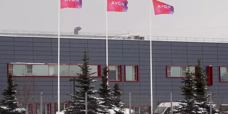 “Talco cancerogeno”: il colosso dei cosmetici Avon va in bancarotta