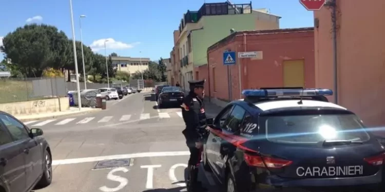 Minacce e percosse alla moglie, 56enne allontanato da casa