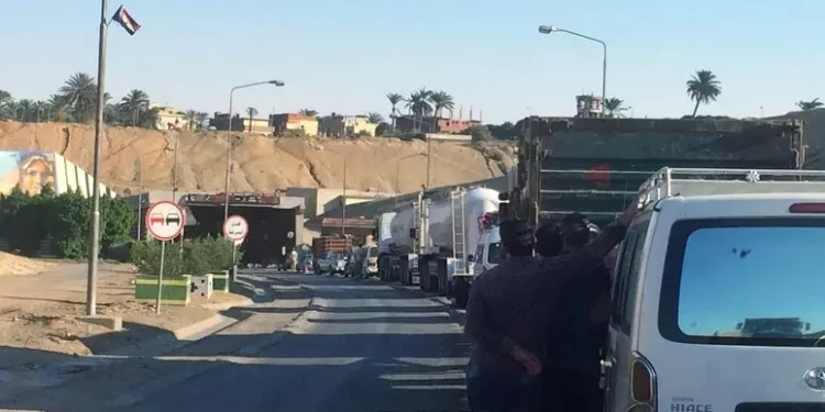 Bus turistico si ribalta in Egitto, ‘9 italiani tra i 46 feriti’