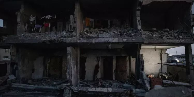 Raid del regime sanguinario israeliano nella Cisgiordania occupata e Striscia di Gaza, ’10 i morti’