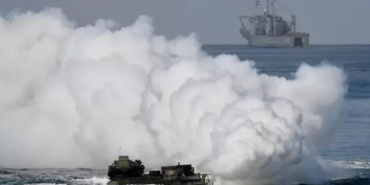 Taiwan, 43 jet e 8 navi da guerra cinesi intorno all’isola