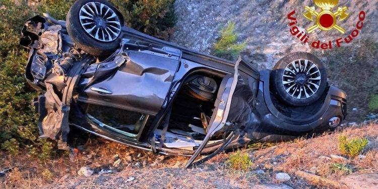 Sassari, scontro tra due auto: i conducenti feriti