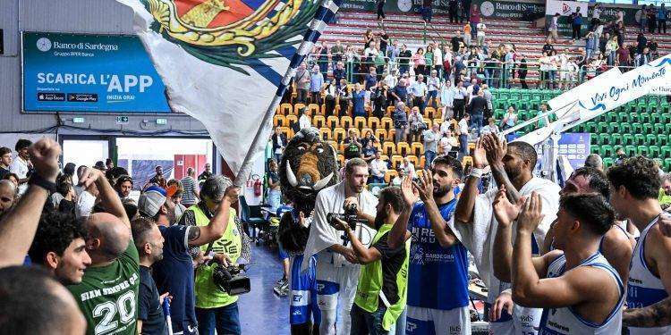 Basket: sfida da primo posto in Europe Cup tra Dinamo e Anwil