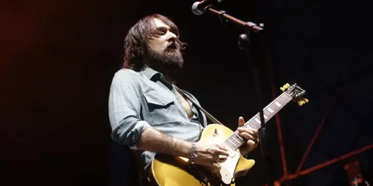 Filippo Graziani: “Con la sua musica oggi papà è presente”