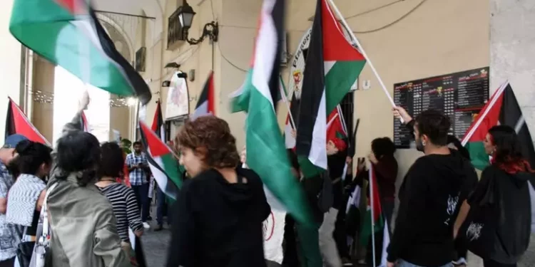 Studenti in piazza sabato 13 ottobre a Sassari pro Palestina