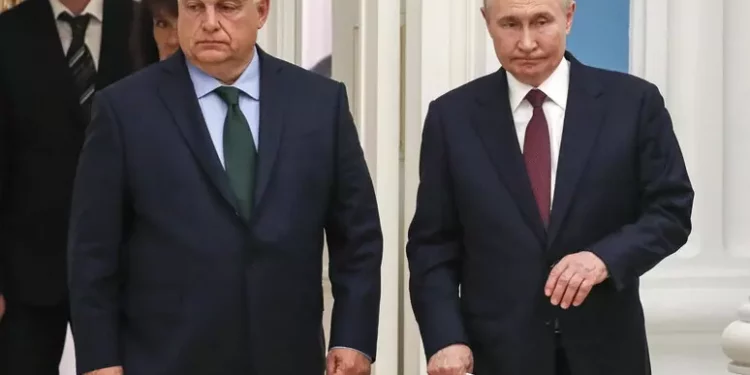 Cremlino, ‘linea di Orban indipendente e costruttiva’