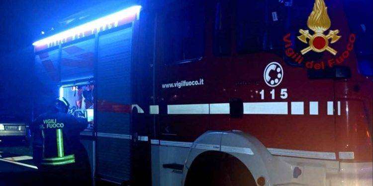 Tragedia a Iglesias, nella notte scontro tra scooter e auto: muoiono due 17enni