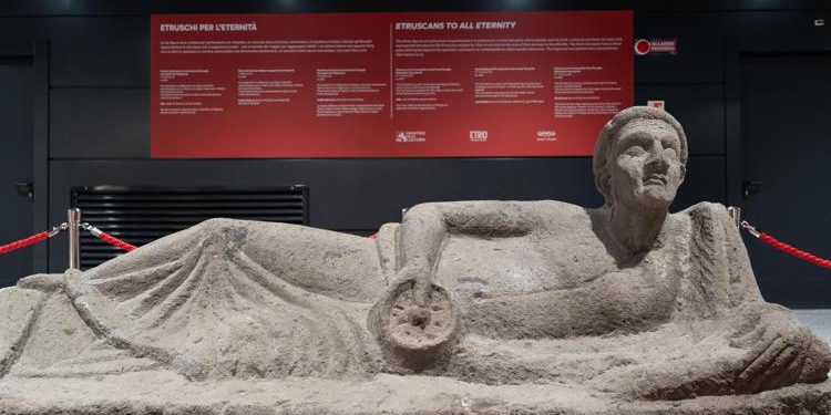 Presentata all’Aeroporto di Fiumicino esposizione sculture etrusche