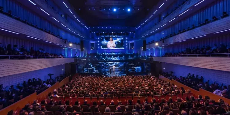 Nel 2025 il cinema in sala parte con un +10%