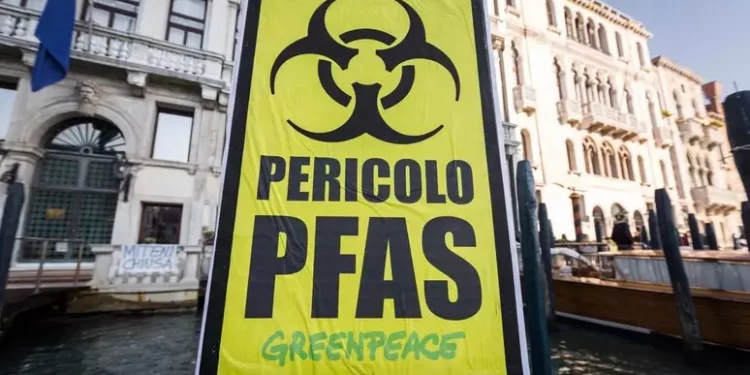 Greenpeace, in Italia nessun dato su contaminazione da Tfa