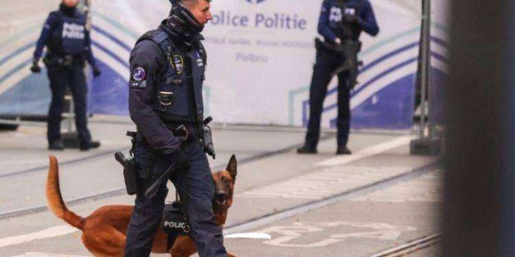 Terrore a Bruxelles, sparatoria in metro