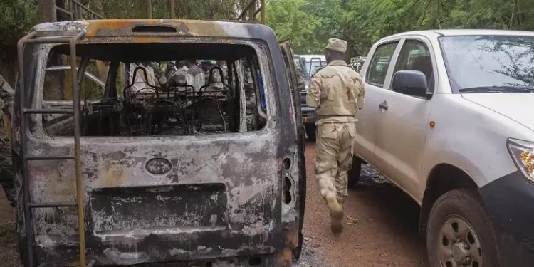 Dieci morti in Mali in un attacco jihadista