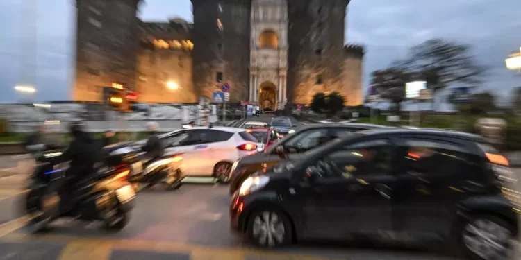 Ivass, premi Rc auto +12,6% rispetto a inizio 2021