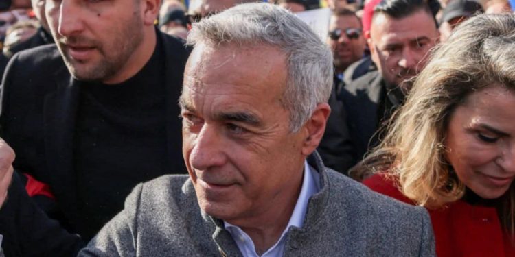 Colpo di scena in Romania, Georgescu verso il ballottaggio