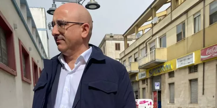 Comunali Nuoro, Todde lancia la campagna del senatore M5s Fenu