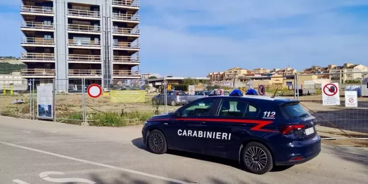 Aggrediscono due operai durante una gara clandestina di auto