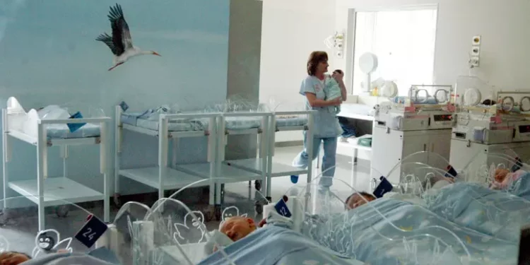 Inps, al via bonus nuovi nati, 1.000 euro per bimbi del 2025